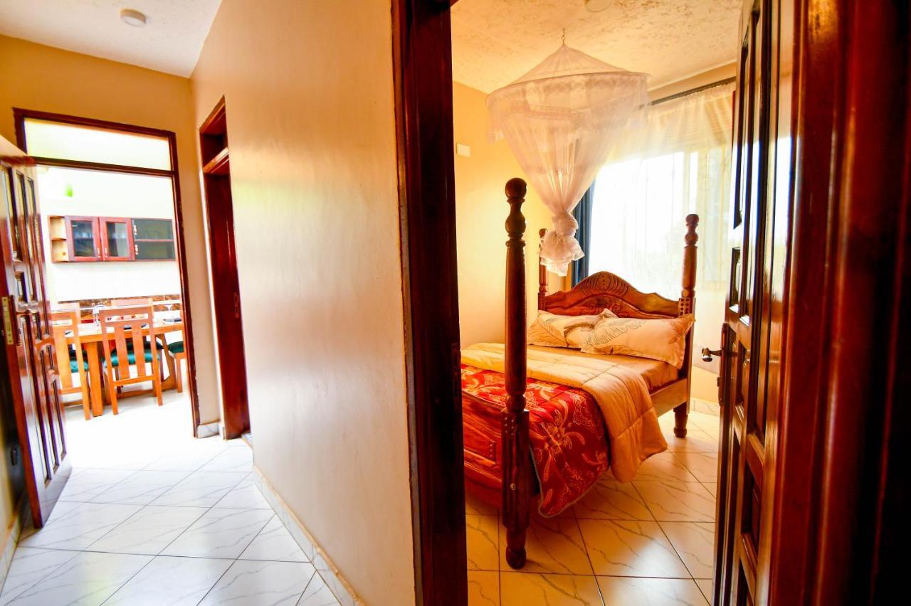 Peace Of Mind Suites Ентеббе Екстер'єр фото