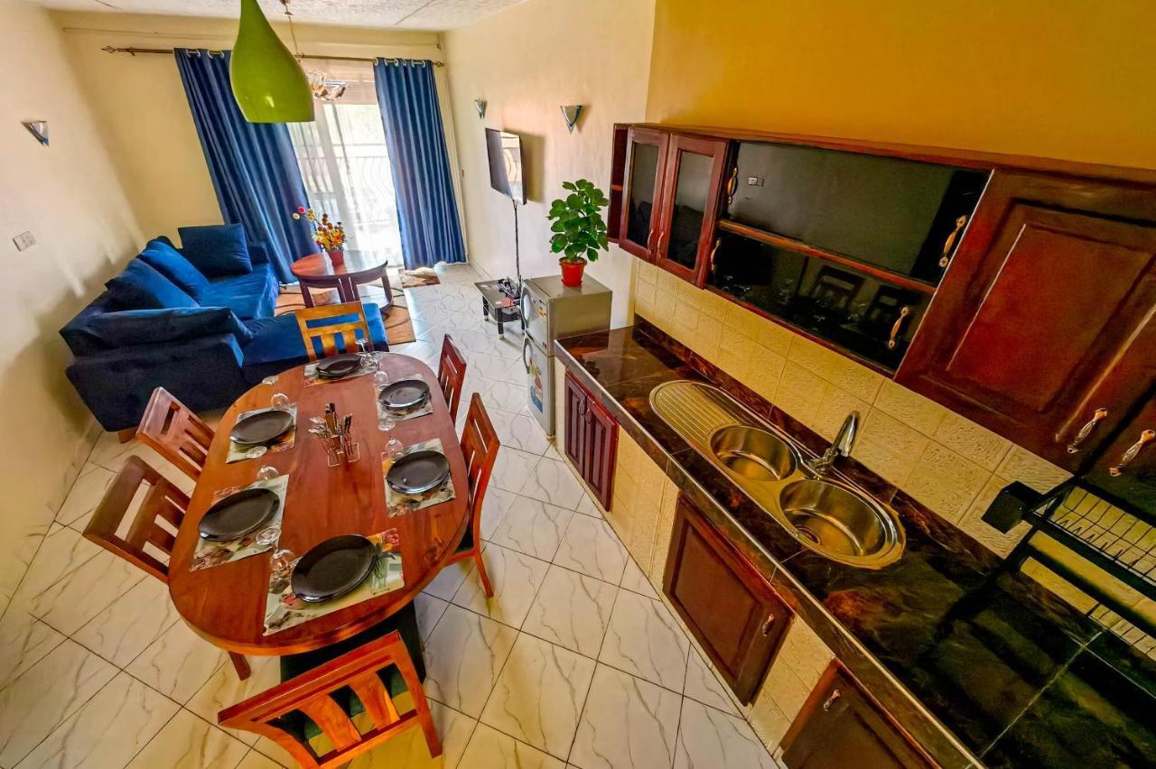 Peace Of Mind Suites Ентеббе Екстер'єр фото