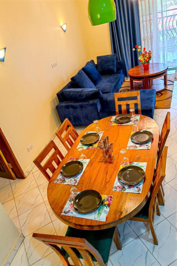Peace Of Mind Suites Ентеббе Екстер'єр фото